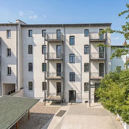 A1 Ruhiges 3-zimmer-studio Mit Balkon Halle (Saale)